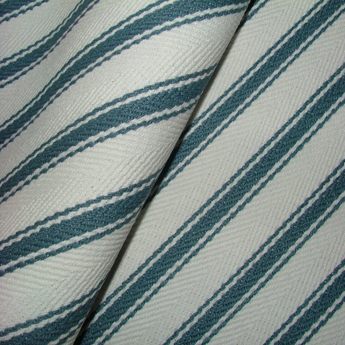 2.6 Metres iLiv Vermont Glacier Woven Cotton Fabric Cushion Curtain Upholstery