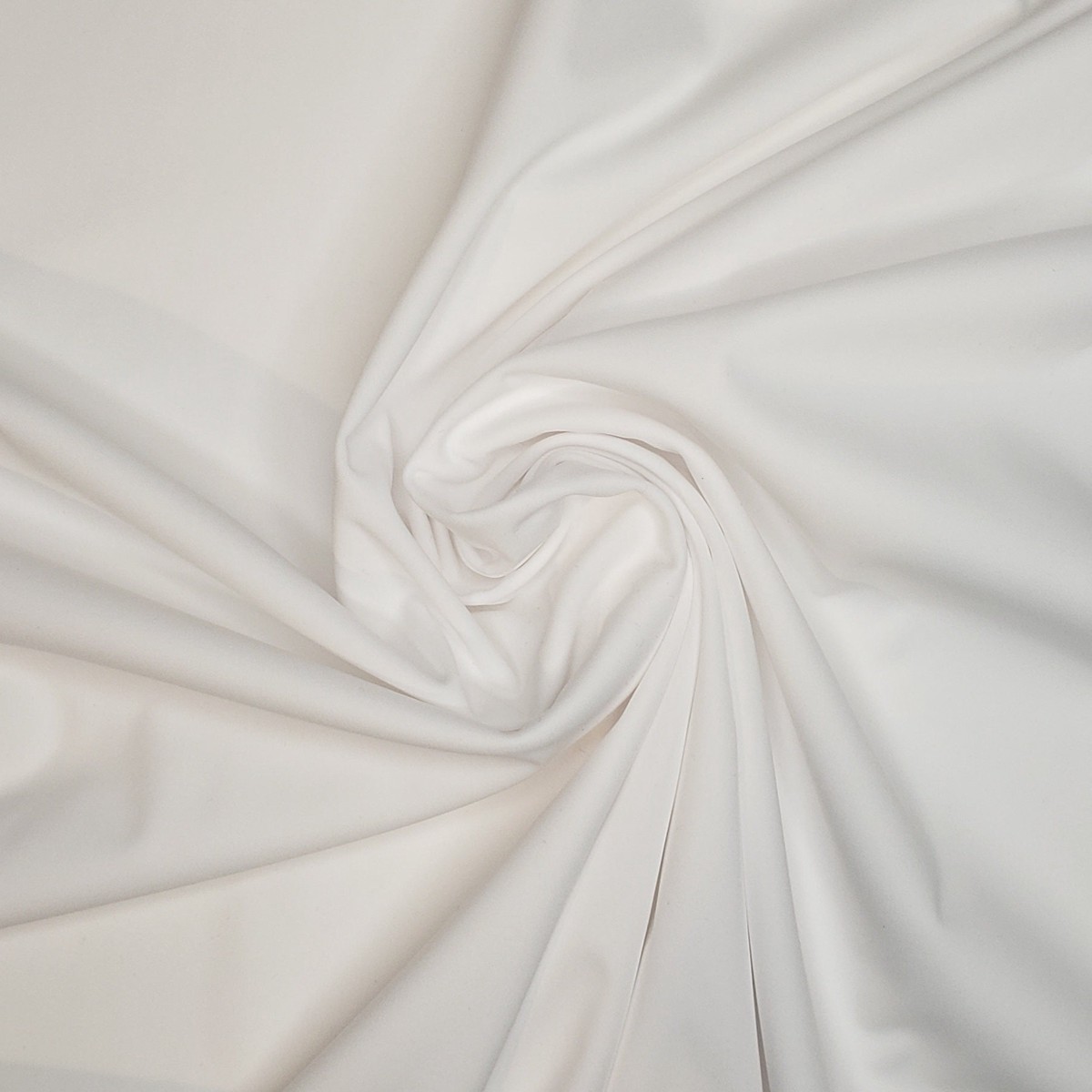 Hot White - Polyester Blend Knit - White - 0.85M Bundle