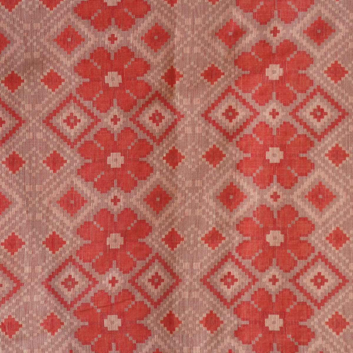 Silk Cotton Chiku With Red Big Flower Design Fabric