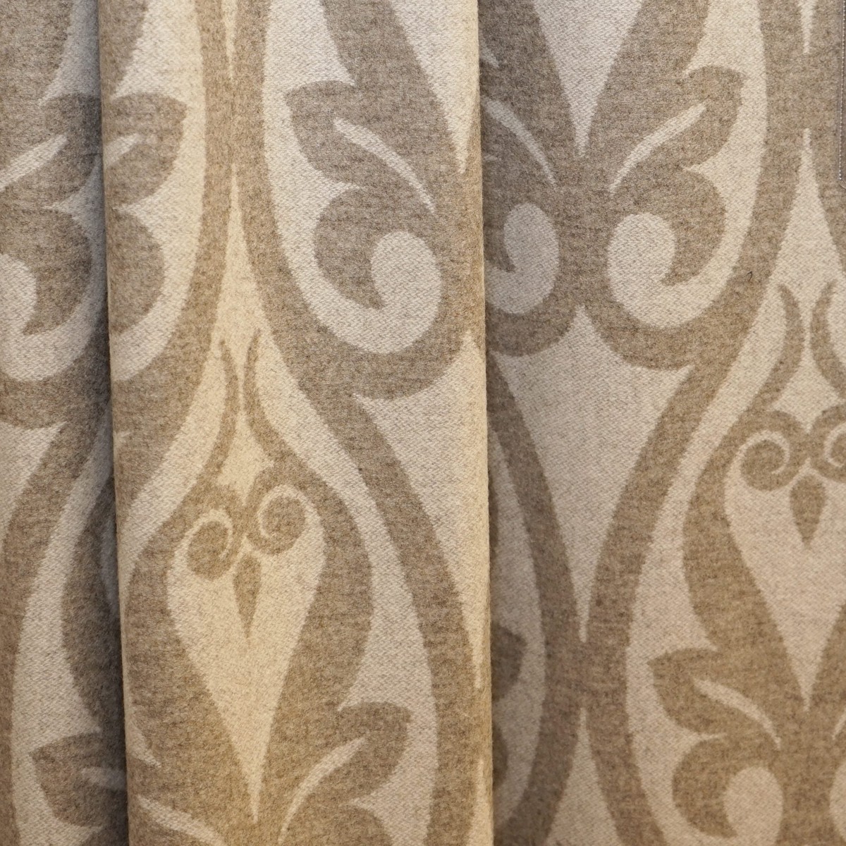 Amarosa 33 Fabric