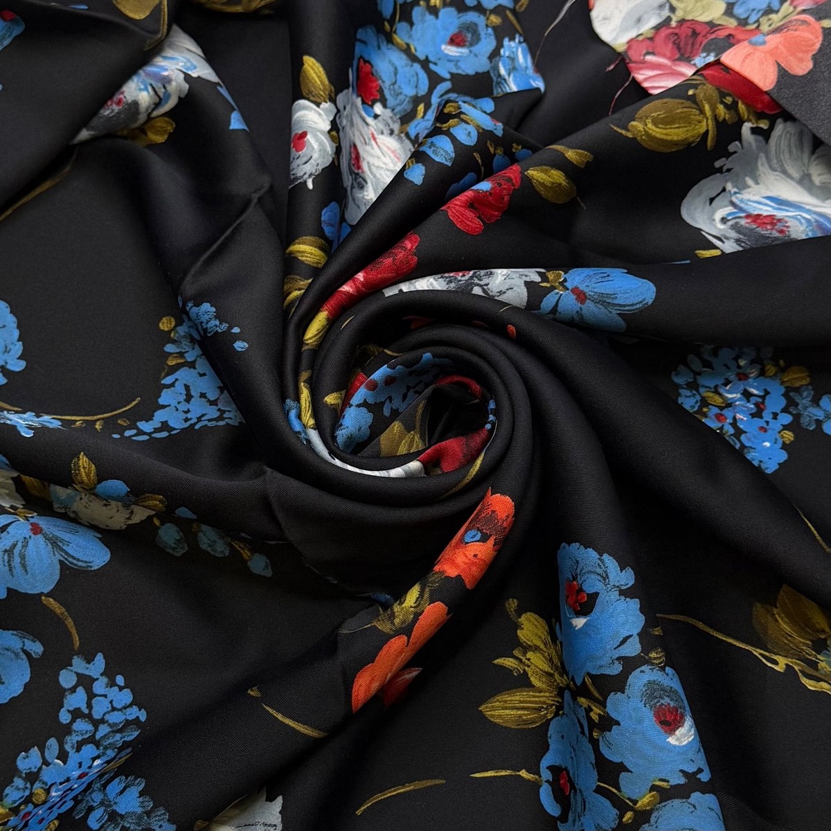 A Winter Bouquet - Sateen Poly Woven - Black Multi Floral - 1.25M Bundle