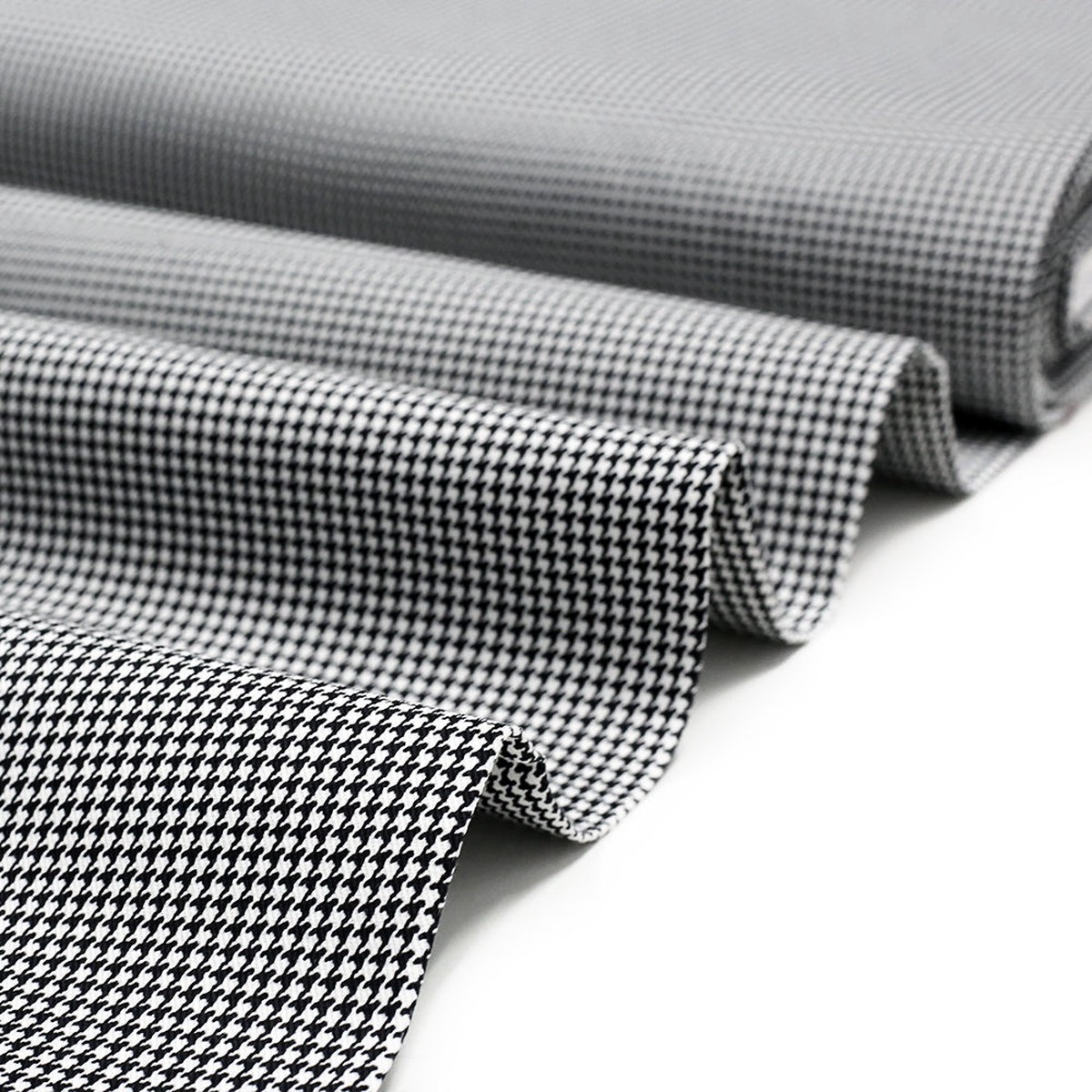 Houndstooth Fabric 60", 1 yard - Black and White