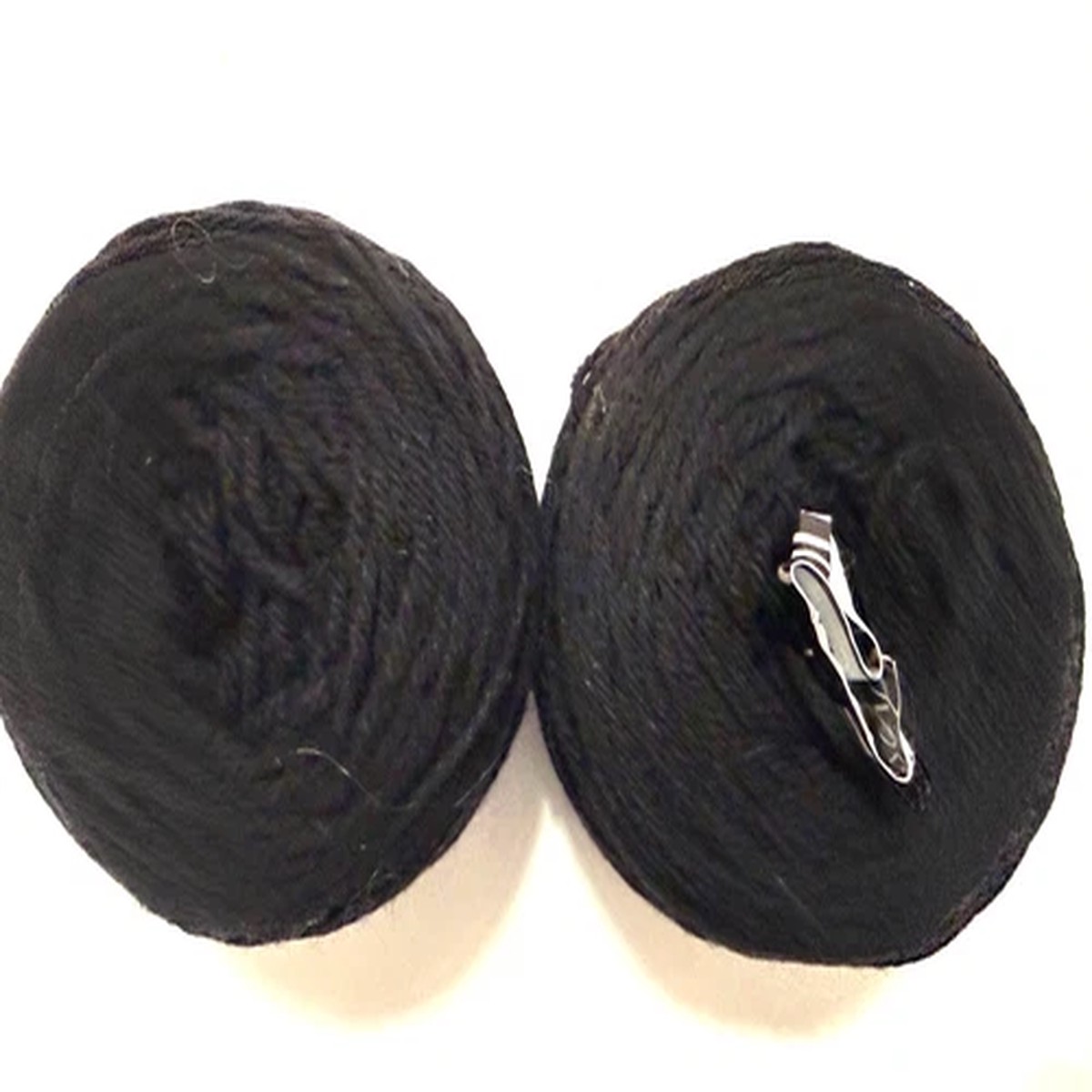Cascade 220 wool, 2 balls Peruvian Highland wool, color black 8555 dye lot 1966
