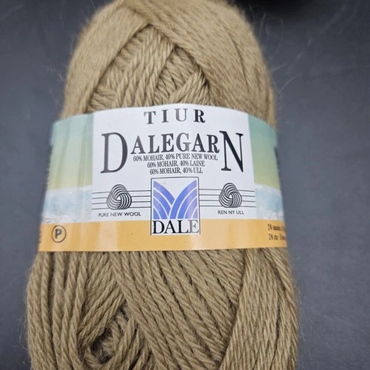 DALEGARN Tiur 10 Skeins 60% Mohair 40% Pure New Wool Light Camel Brown TAN