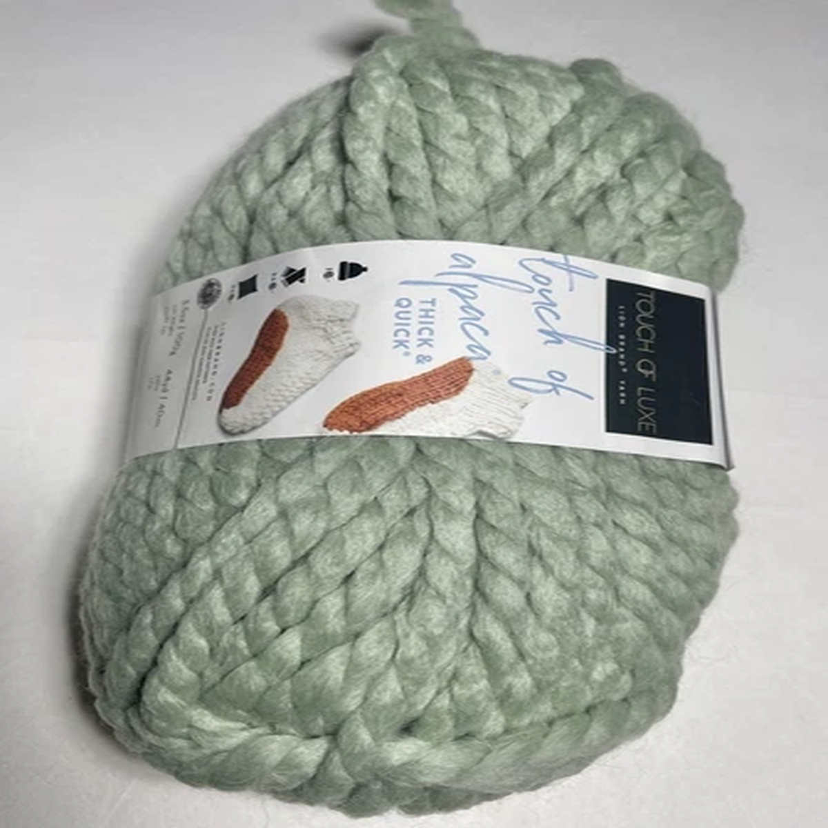 LION BRAND Yarn-TOUCH OF ALPACA THICK&QUICK 1pk. SAGE.I COMBINE SHIP, Read.