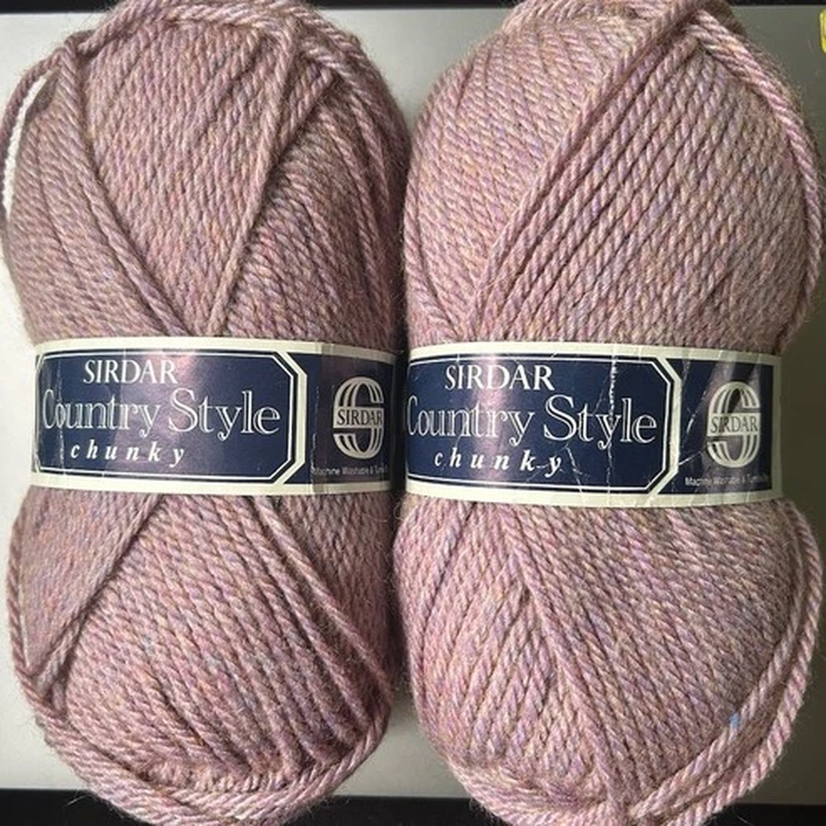 Lot Of 2 100g Skeins Sindar Country Style Chunky Machinewashable Wool Blend Yarn