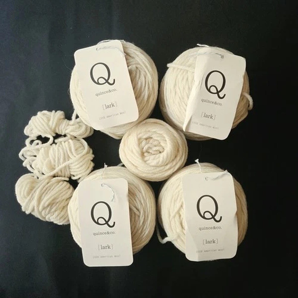 210g of Quince and Co Lark 100% Wool Worsted Undyed Color Egret 101 Lot 023