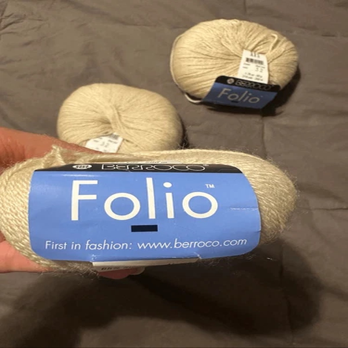 Berroco Folio tan cream alpaca blend yarn 3 skeins 1.75oz knitting crochet