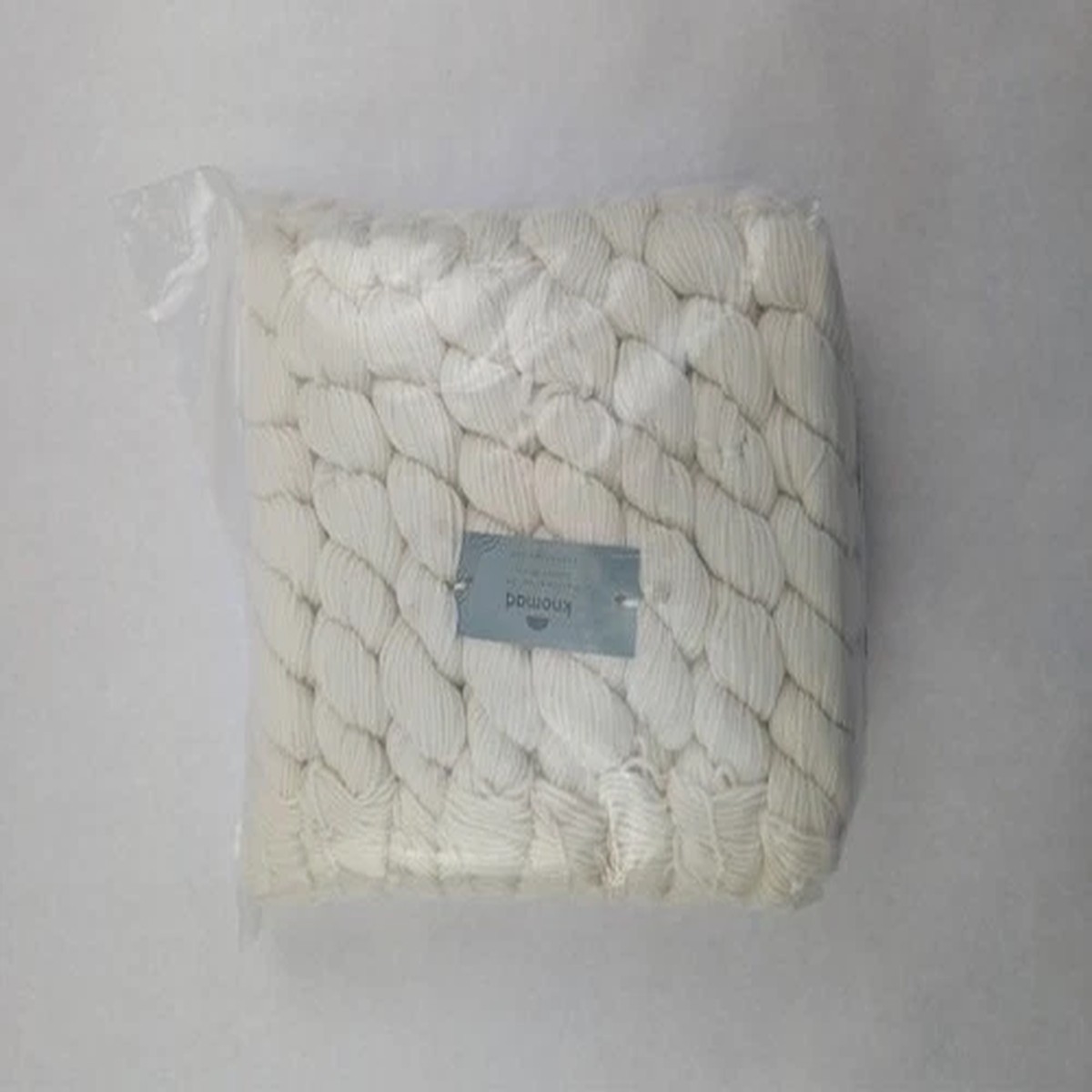 Knomad Marshmallow DK Select Minis 100%FineSuperwashMerinoWool20g/49yd/45m 4ply