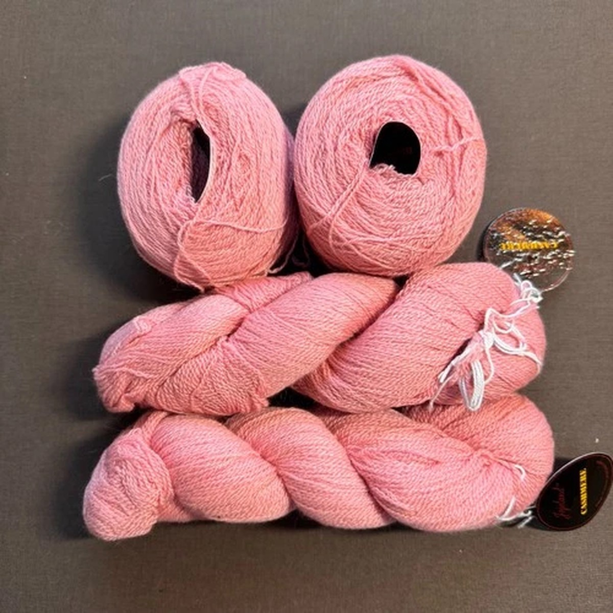 VINTAGE JOJOLAND CASHMERE - 4 Skeins Pink/Peach 400 Yards Lace Weight - NOS