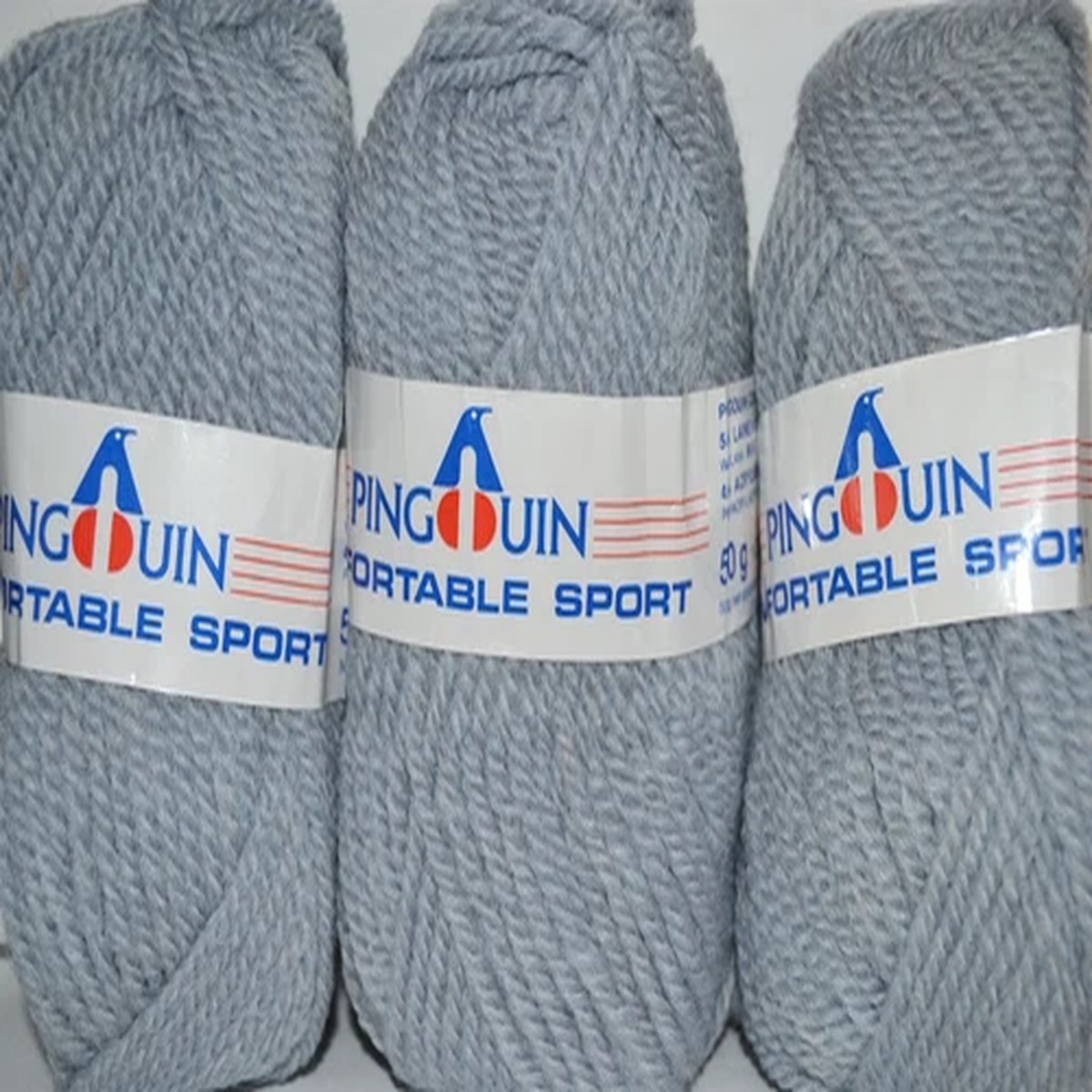 10 x 50gm ball - BANQUIS GREY - 12 Ply - Wool Blend - Easy care - Made in France