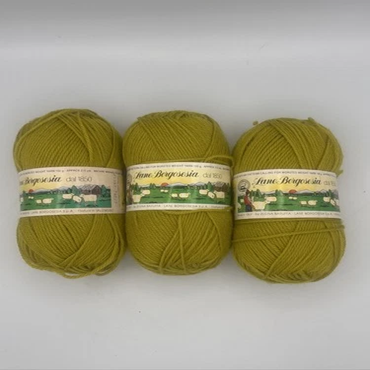 Lane Borgosesia Lime Green Knitaly Worsted 100% Virgin Wool 215 yds Mashine wash