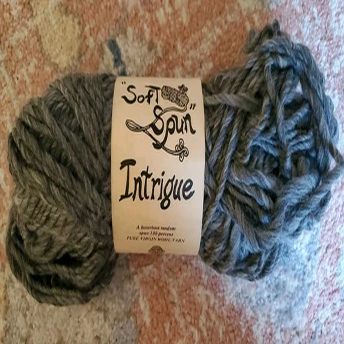 Random Spun 100% Pure Virgin Wool Yarn Gray Number 305 - 4 Oz 1 Ply 500 Yards