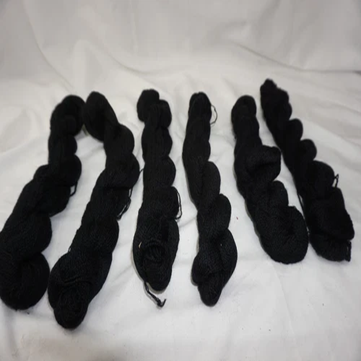 Tapestery Wool Yarn Lot #19 BLACK 156g 6-Braids or hanks?