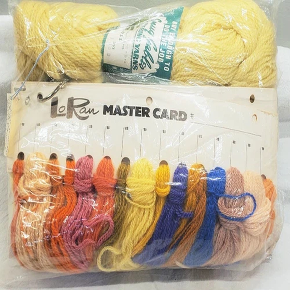 VTG Snug Gables Skeins Yarn Lo Ran Card Virgin Wool Thread Crewel Tapestry Yarn