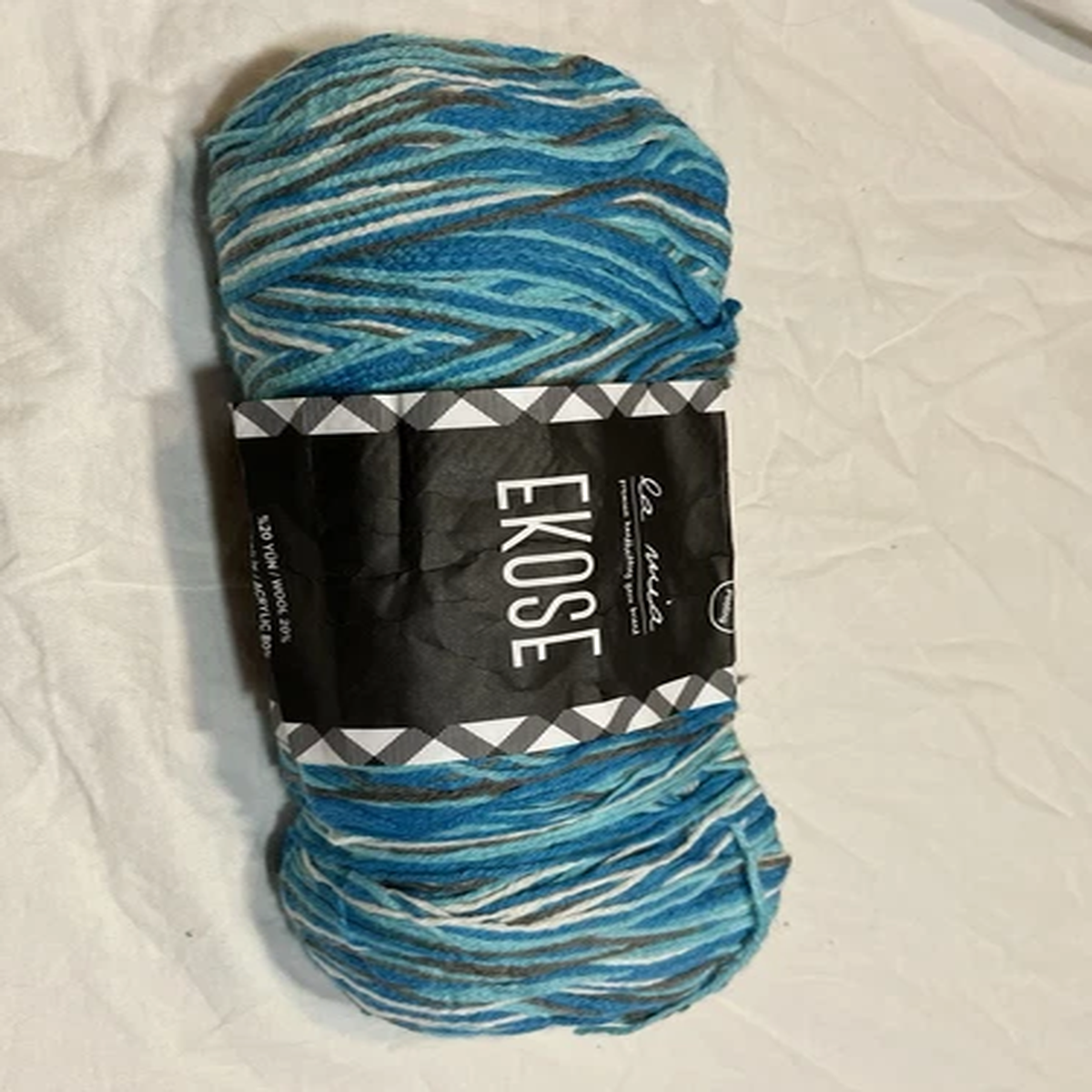 La Mia Ekose Yarn Wool and Acrylic 590 Yards 7 oz Planned Pooling Yarn