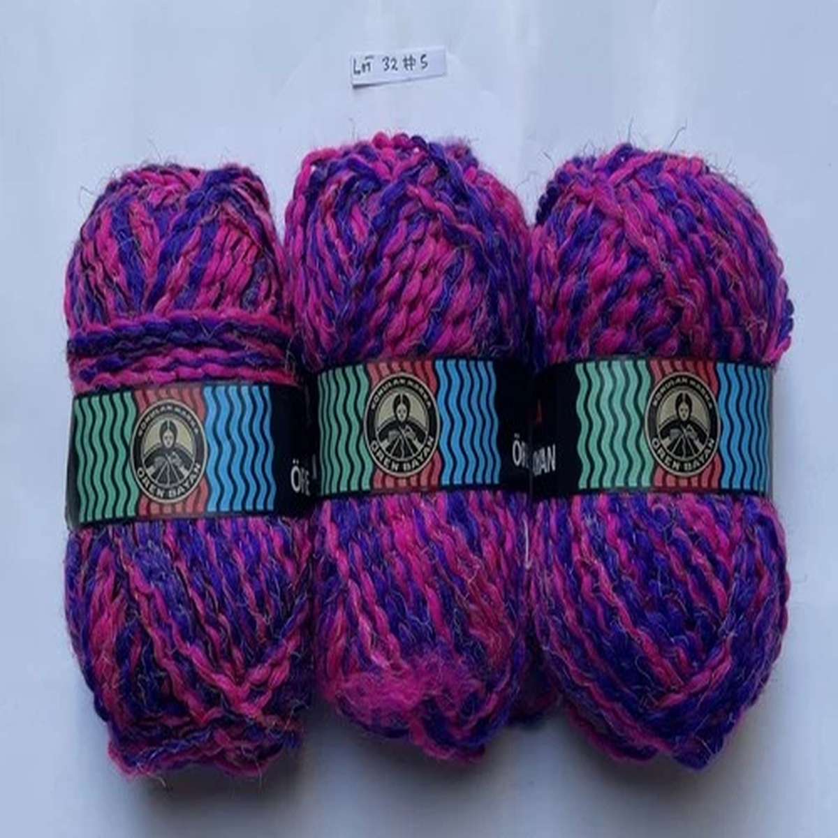 OREN BAYAN KONULAN MARKA HAND KNITTING YARN 50 GRAM PINK/BLUE BALLS LOT 32 # 5