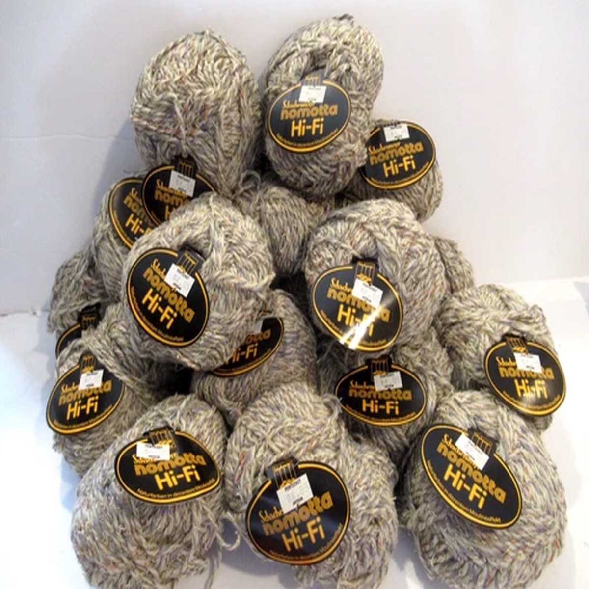 Very Vintage Schachenmayr Nomotta Hi-Fi Yarn Lot 18