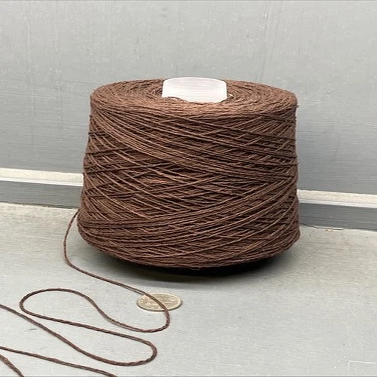 500G DARK COFFEE BROWN 4/14NM 55% LAMBSWOOL 45% COTTON YARN DARK COFFEE BROWN