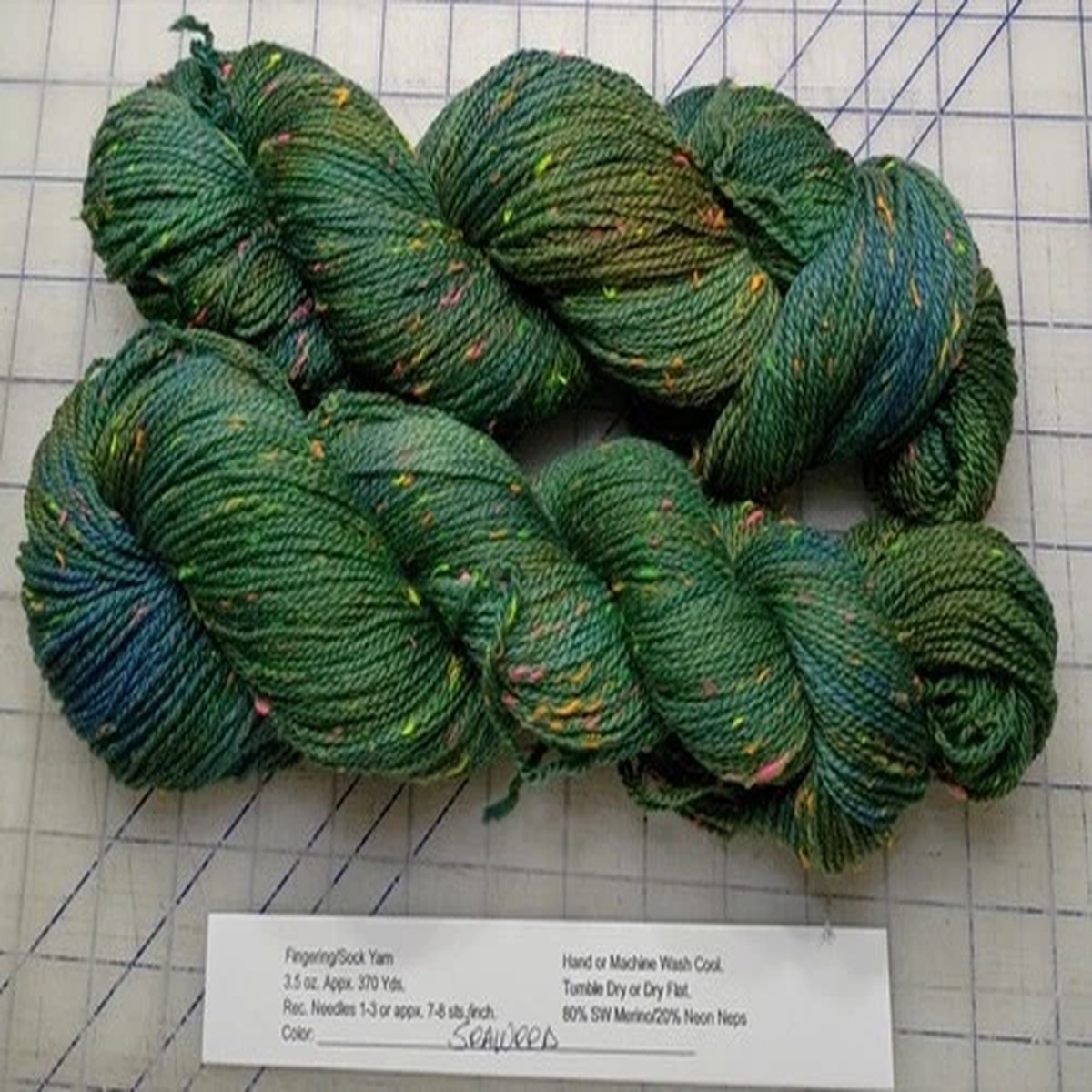 100 gm Skein Hand Dyed Neon Tweed Sock Fingering Yarn 370 Yds Seaweed