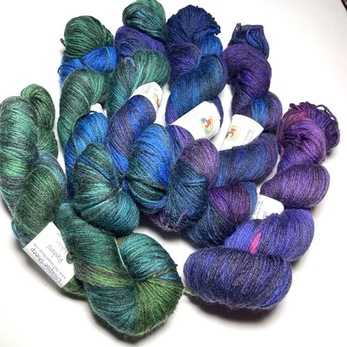 THE UNIQUE SHEEP PASHMI ABALONE GRADIANCE YARN SET. Set Of 6. I Combine.