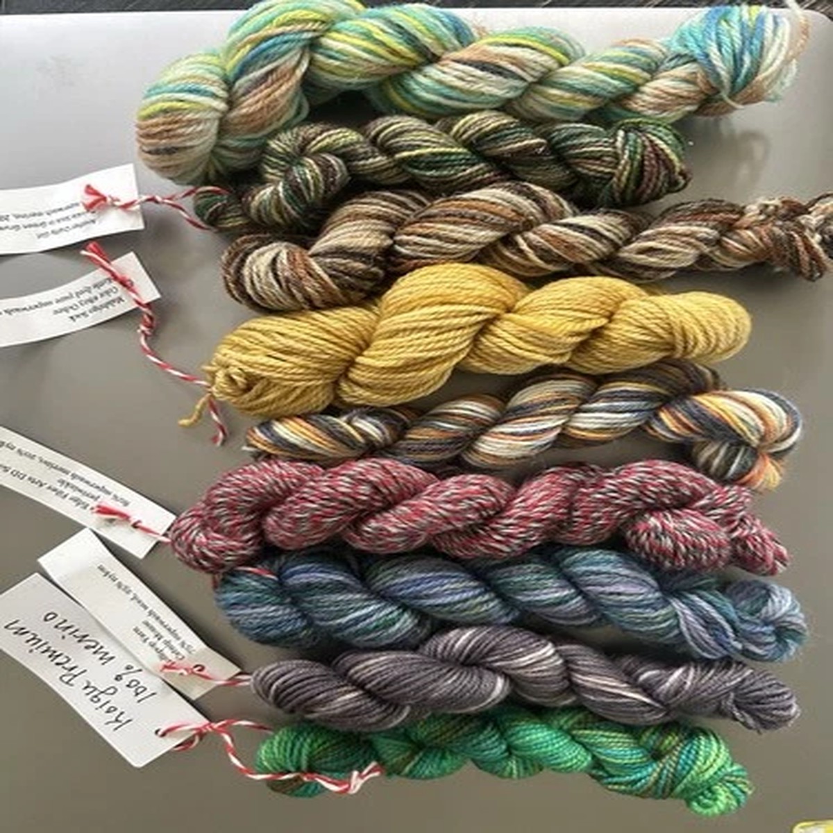 Lot Of 9 Mini Hanks, Samples Of Luxury 75% Wool (Superwash Or Merino) Sock Yarn