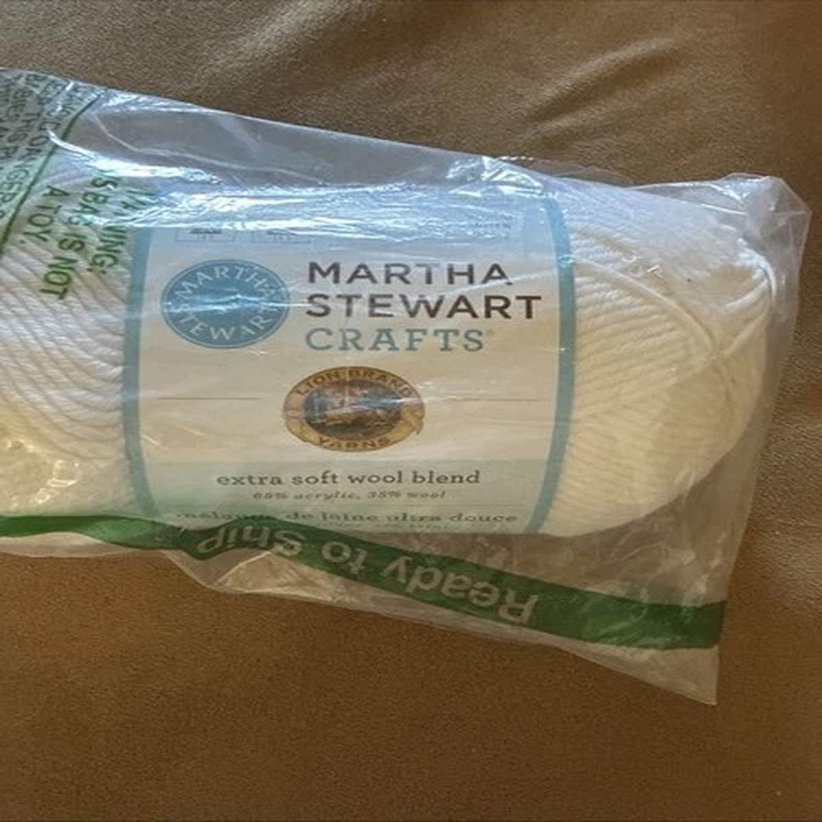MARTHA STEWART CRAFTS LION BRAND YARN EXTRA SOFT WOOL BLEND 65% ACRYLIC 35% WOOL
