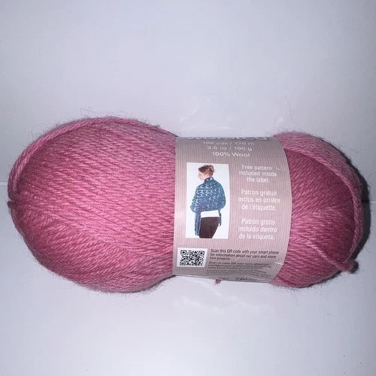 Rouge 100% Wool Yarn Skein 35-104 Model Knitting Crochet