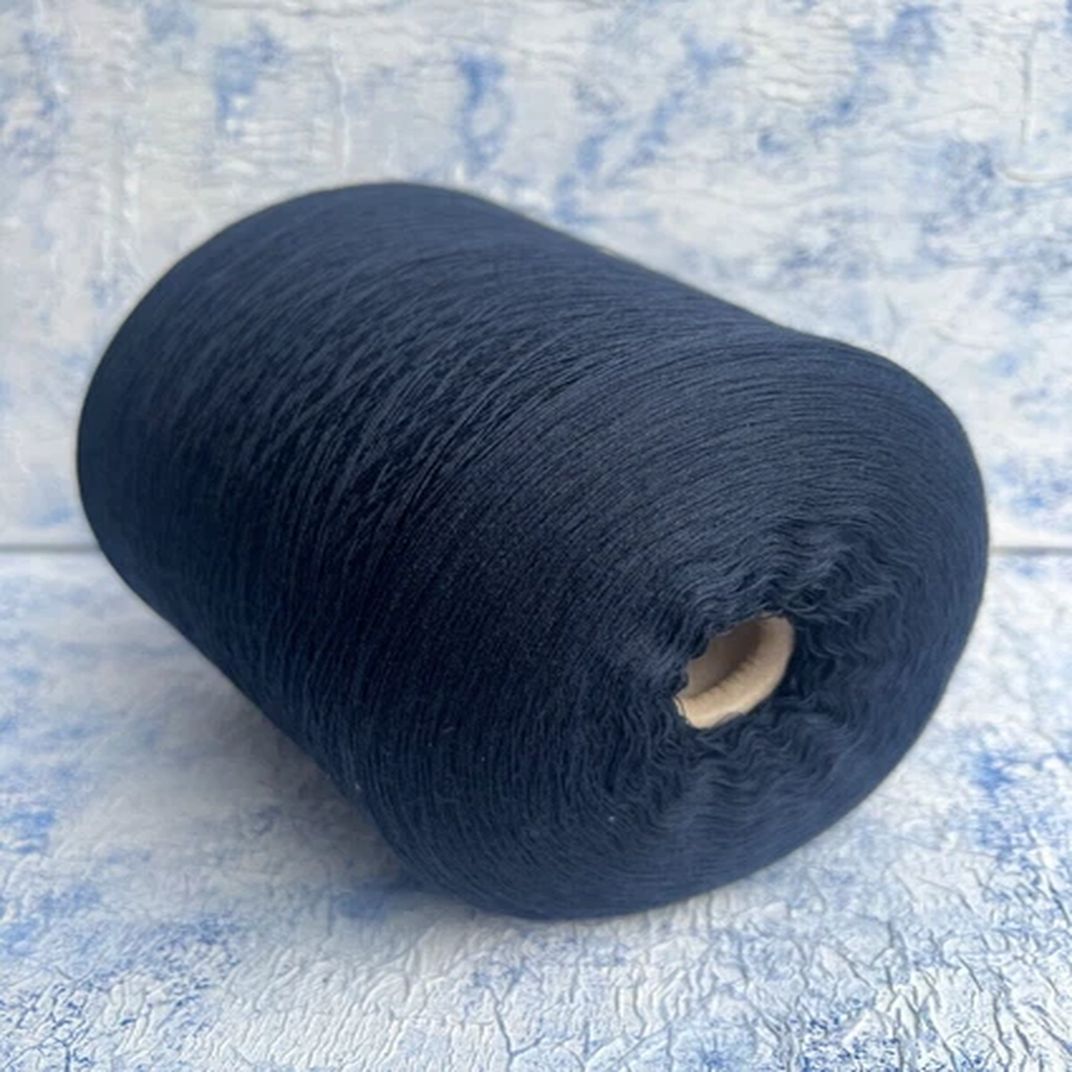 Navy 100% merino fine Lace Yarn Loro Piana 2600m/100g , per 100g (3.52oz)