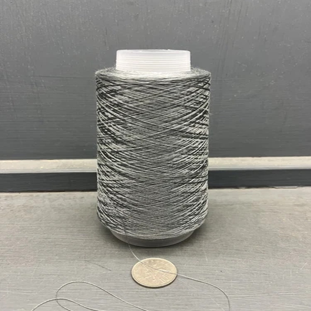 100G GREYIE GREEN DARK AQUA COLOUR 2/80NM 100% VERY FINE SILK YARN SEAL