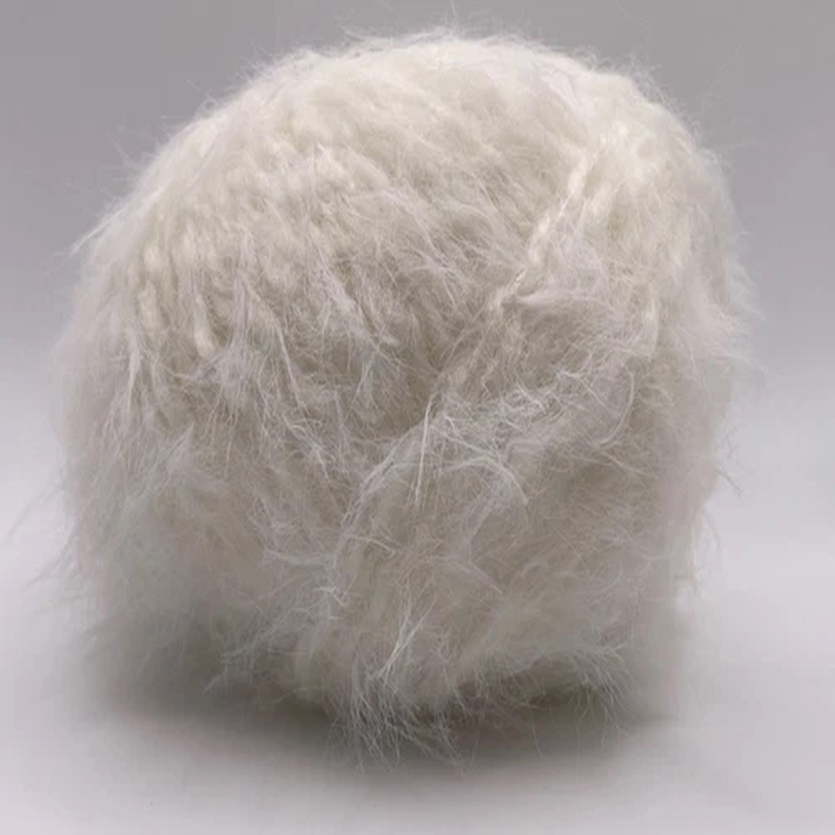 Cream Merino Fur 82441 Ice Yarns Superwash Merino Wool & Nylon 50gr 164yds