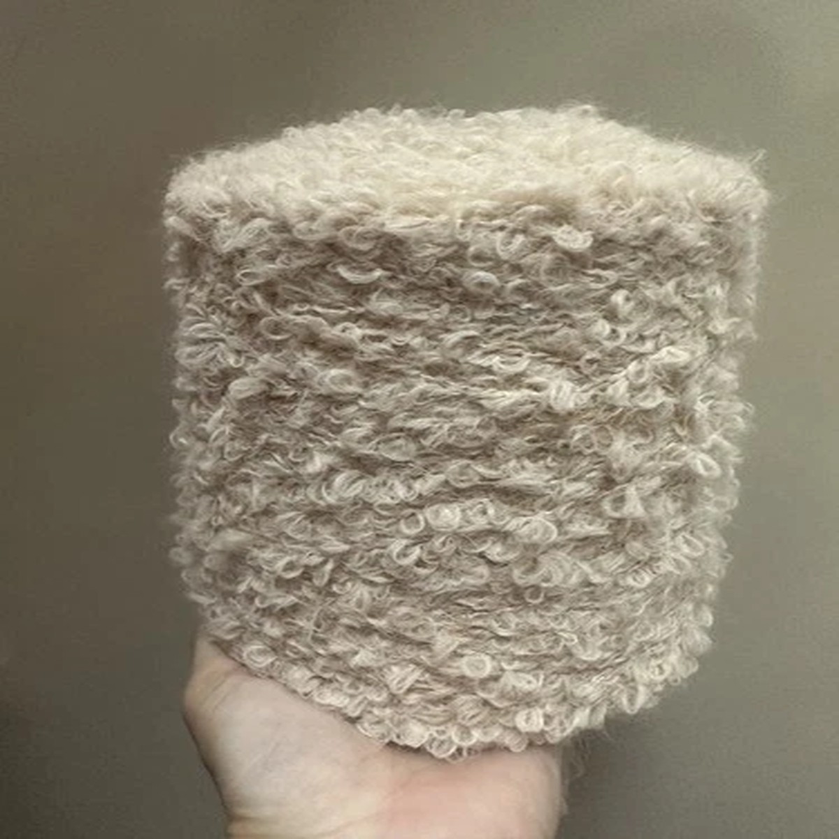 Imported 30% Wool Blended Large-Ear Knitted Chenille Yarn