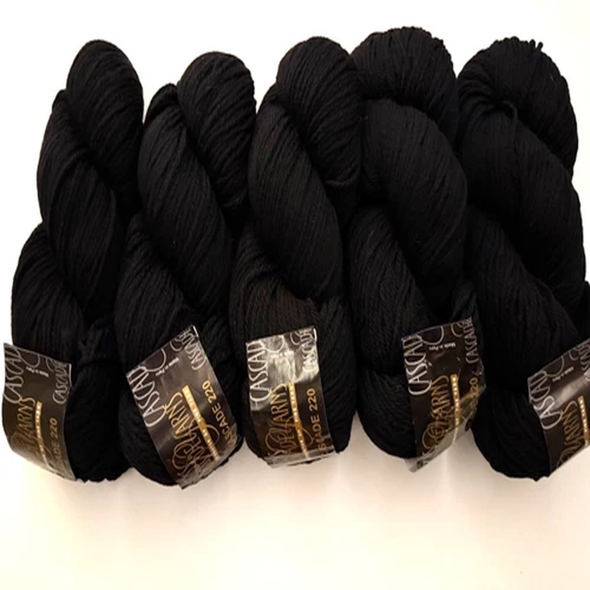 Cascade 220, Peruvian Highland Wool, 5 skeins black color 8555 dye lot 1985