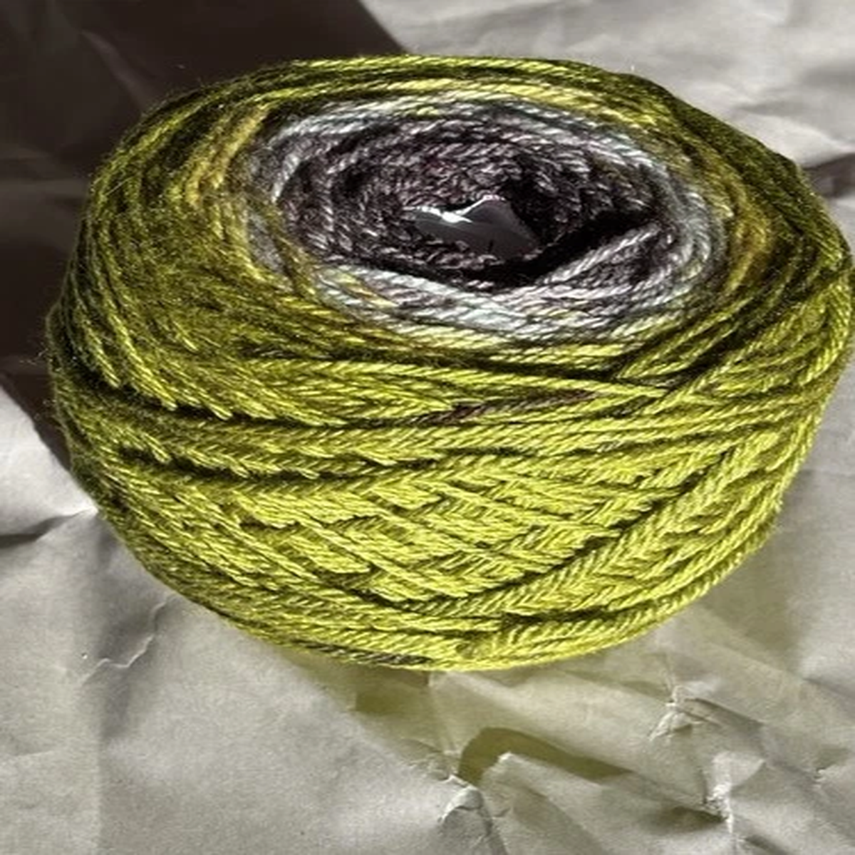 Hand painted Ombr Yarn Fingering Weight Wool/ Nylon Blend GreenMulticolor 70 gr