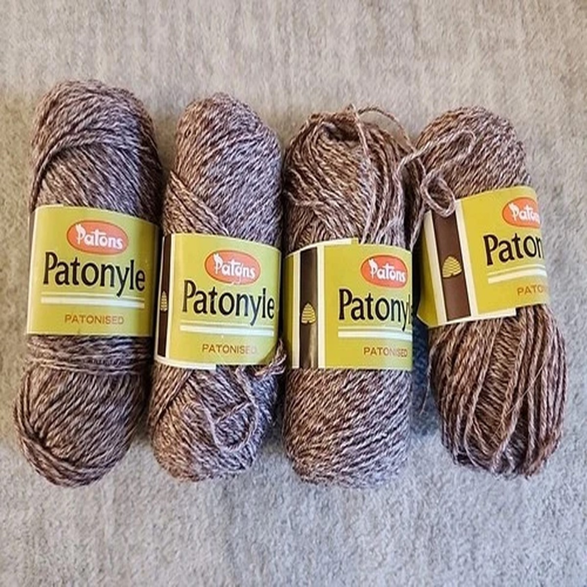 Patons Patonyle Patonised 80% Wool 20% Nylon Yarn 4 Skeins