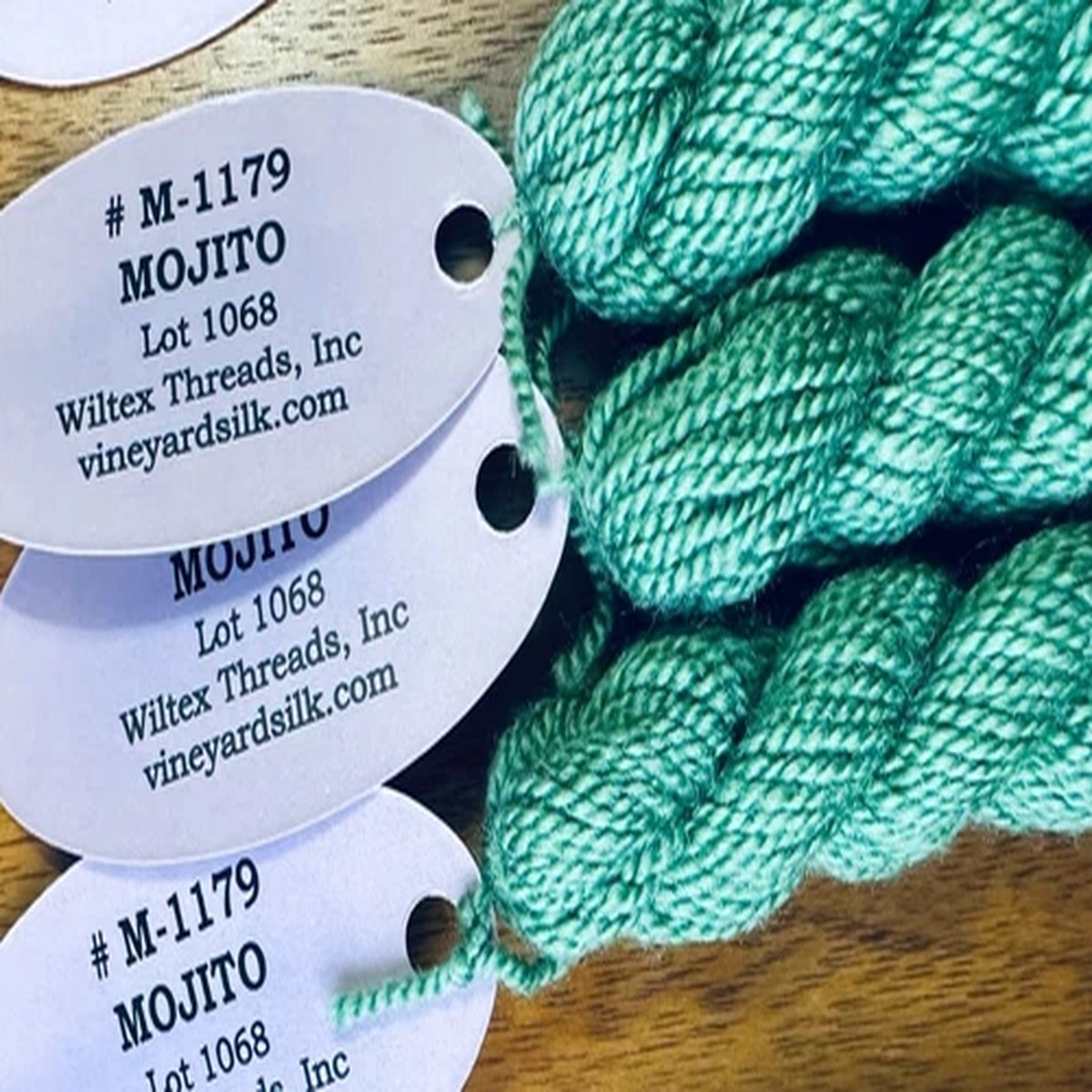 Vineyard Silk 100% Merino wool M-1179 Mojito dye lot 1068 3 skeins DD
