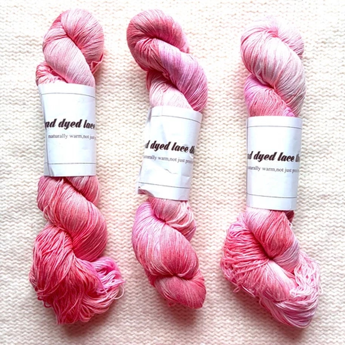 1 Skein x 100g Silk Wool Blend Gradient yarn : 02 Cherry Blossom