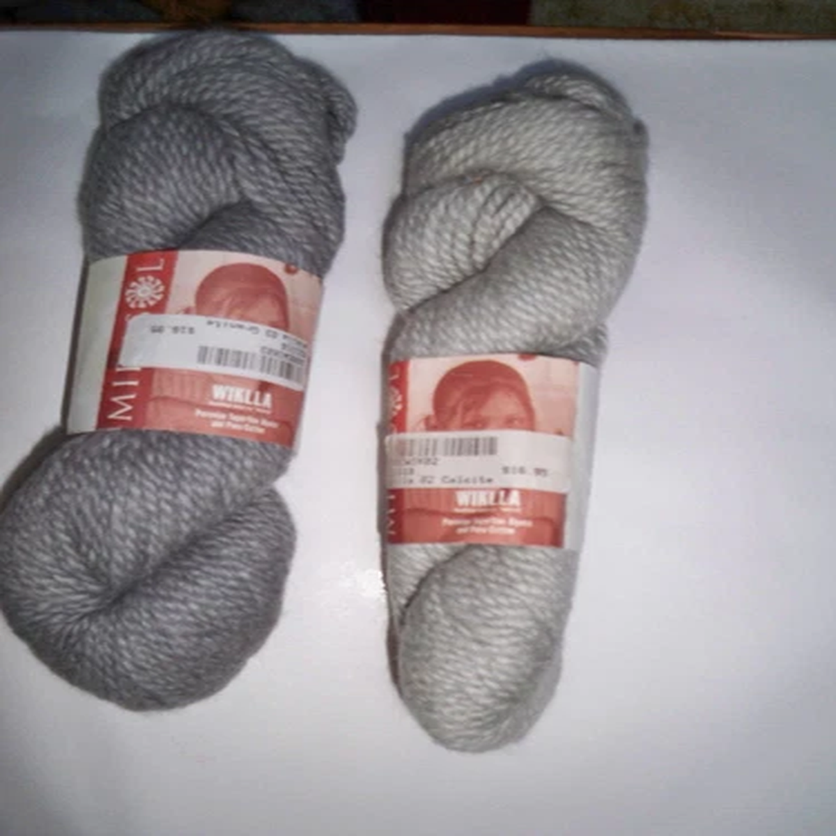Lots os 2 WIKLLA BULKY Weight Yarn - Peruvian Super Fine Alpaca and Pima Cotton
