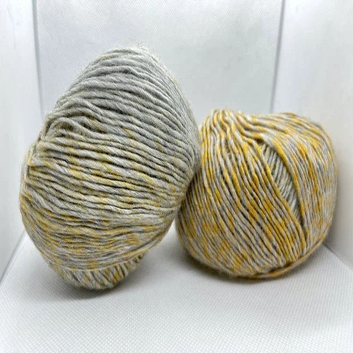 2-Pack Rihanna Long-Striping Twist Yarn 77700 Ice Grey Gold DK Wool Bl LOT of 2