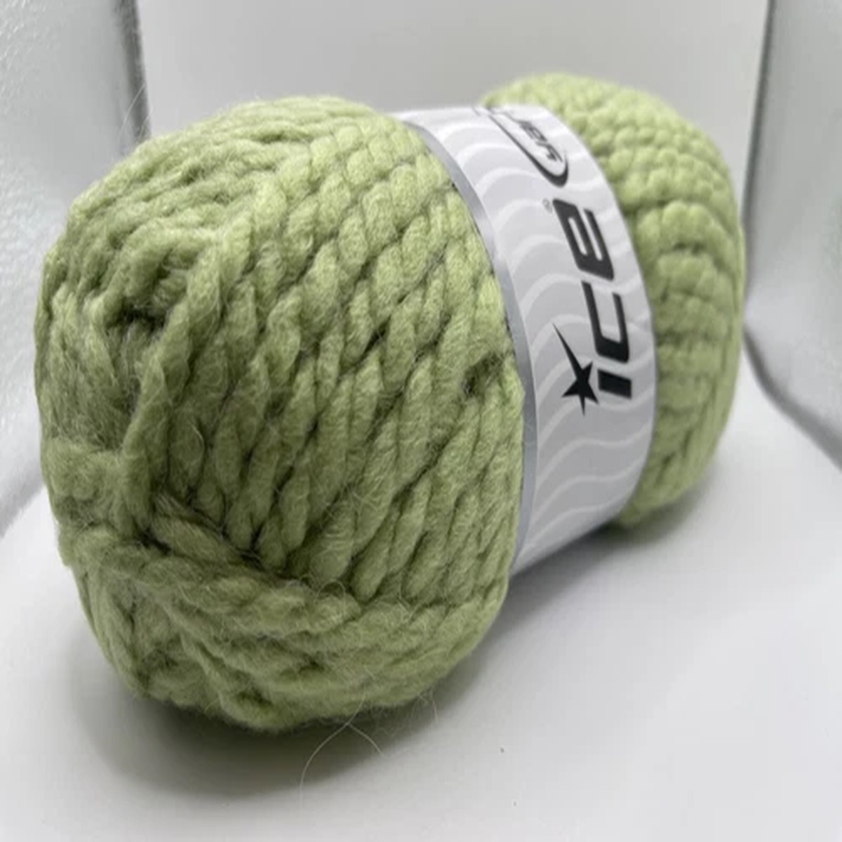 Pistachio Green Alpaca Superchunky Yarn 78025 Ice Yarns 100gr 87y Alpaca Acrylic