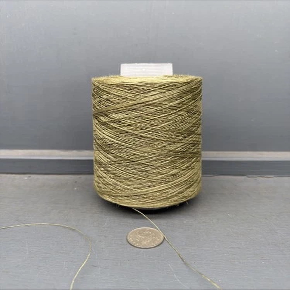 200G CONE OLIVE GREEN 100% LINEN 1/10NM FINE YARN SAGE