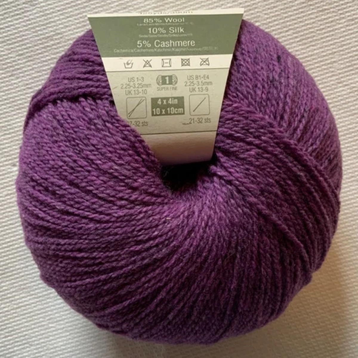 Kathmandu Fingering 1 ball. 425 yds. 85% wool, 10% silk, 5% cashmere.