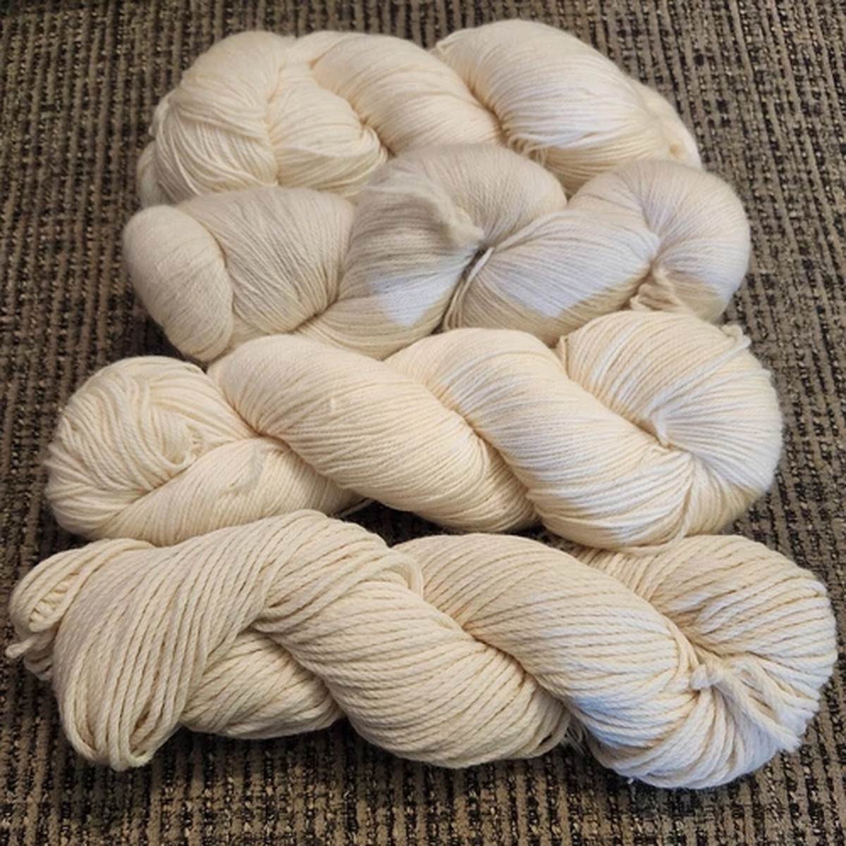 White Merino Wool Wool/Silk 15 Skein Lot Lace Bulky Fingering Worsted 2LBS