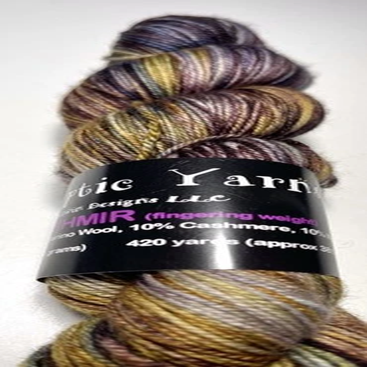 FIBER OPTIC YARNS - KASHMIR. 1skein MISTY MOUNTAINS.I Combine Ship. See Details