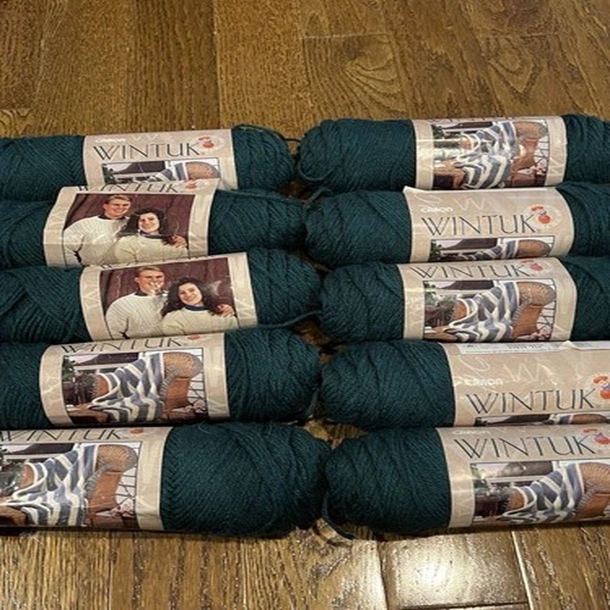 Vintage Wintuk Yarn Green 3018 10 Skeins