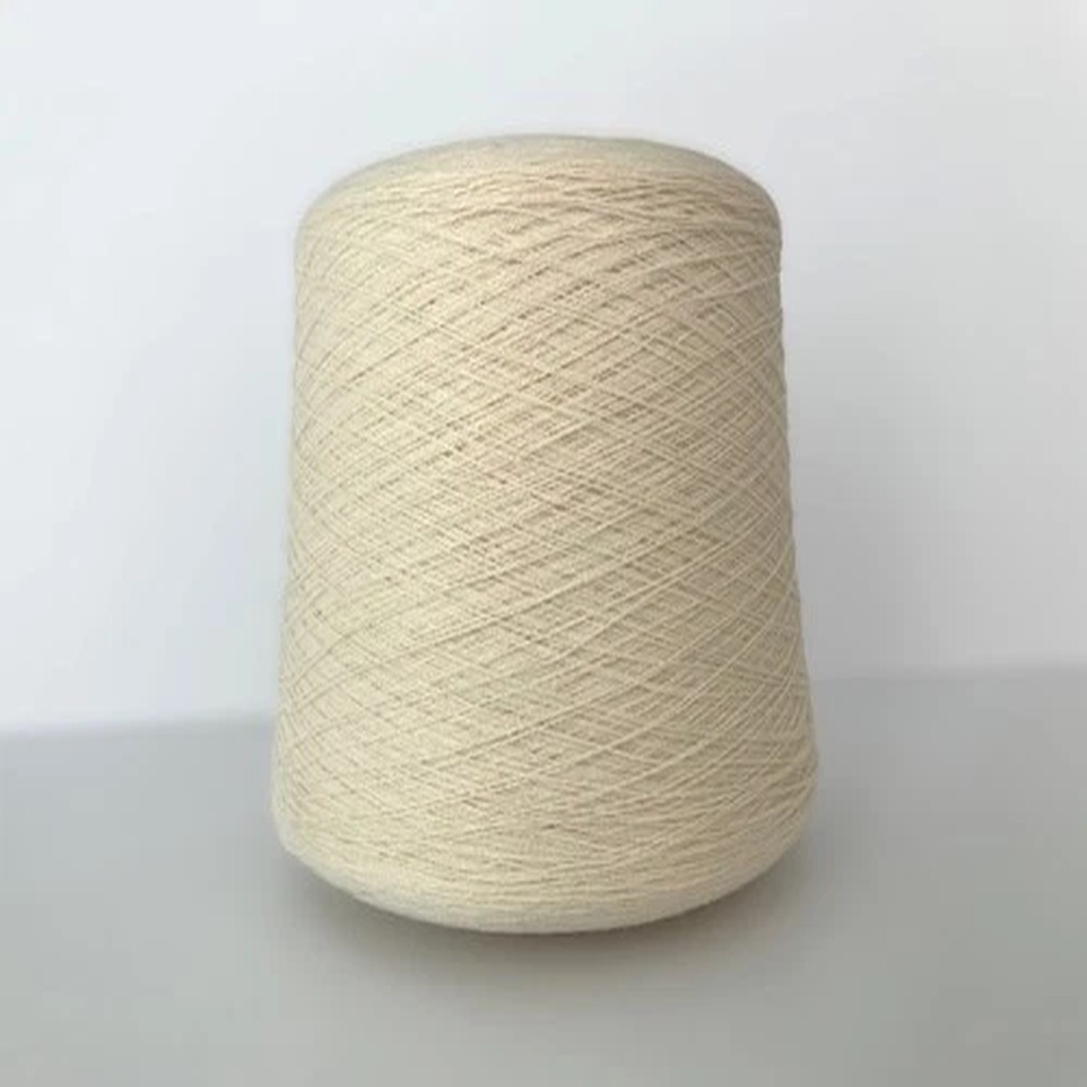 100% Cashmere by Cariaggi 2/28 NM Cone 150g Col. 21768 White Satin Italy