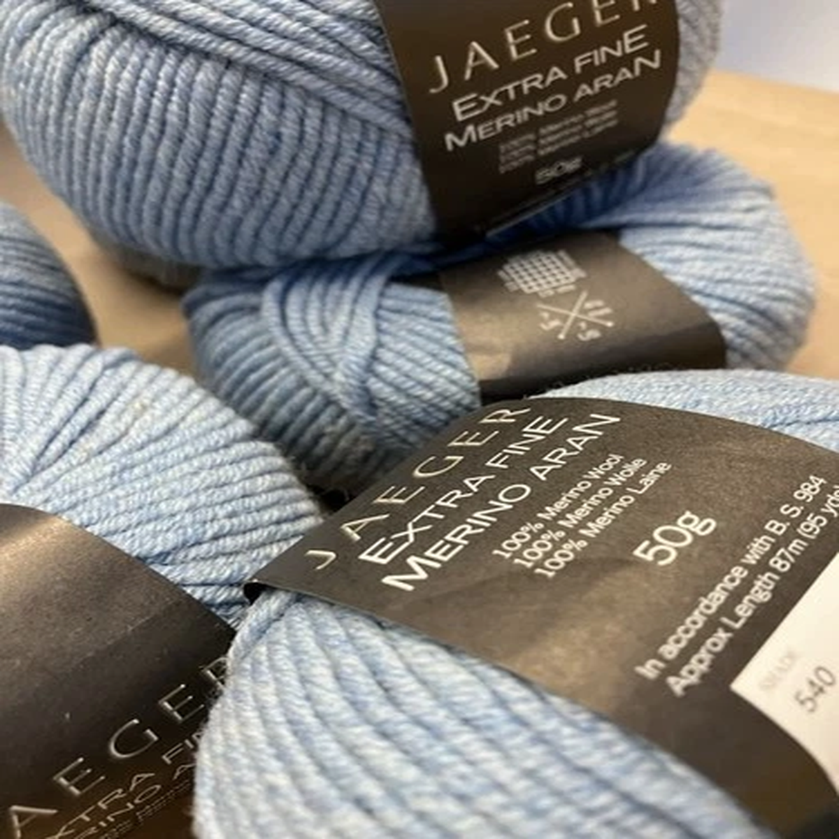8 Balls Jaeger Extra Fine Merino Aran Yarn 95 Yds Color 540 Blue Star