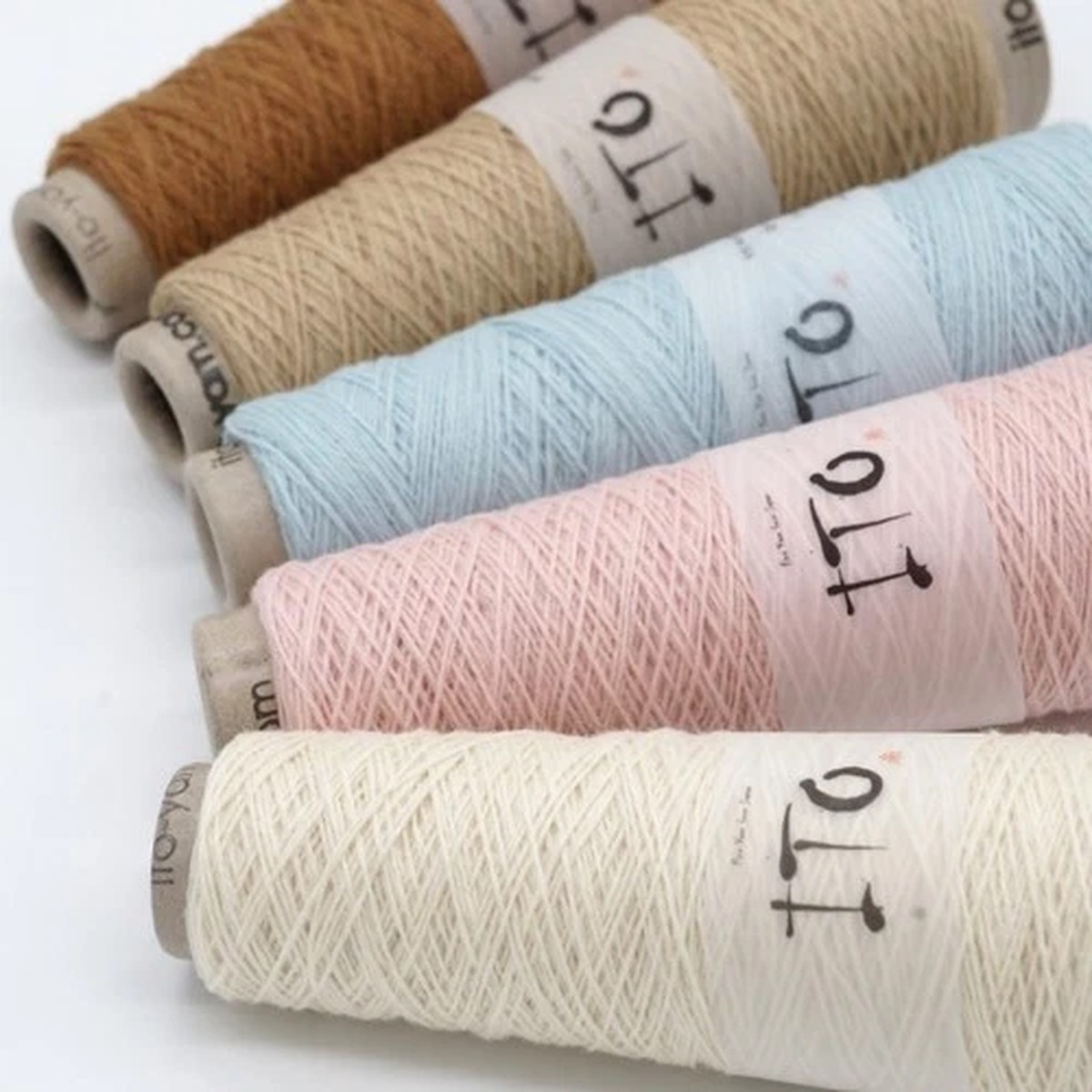ITO Kosho knitting yarn, blend of merino wool and cashmere, 25 g - 191 yds