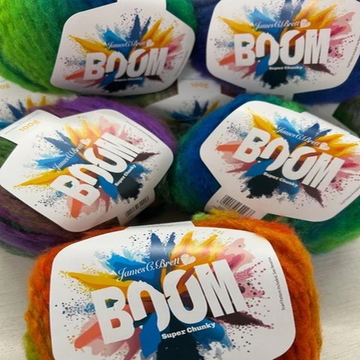 James C Brett Boom Super Chunky Fluffy Wool Yarn per 100g Ball Free Scarf Patt