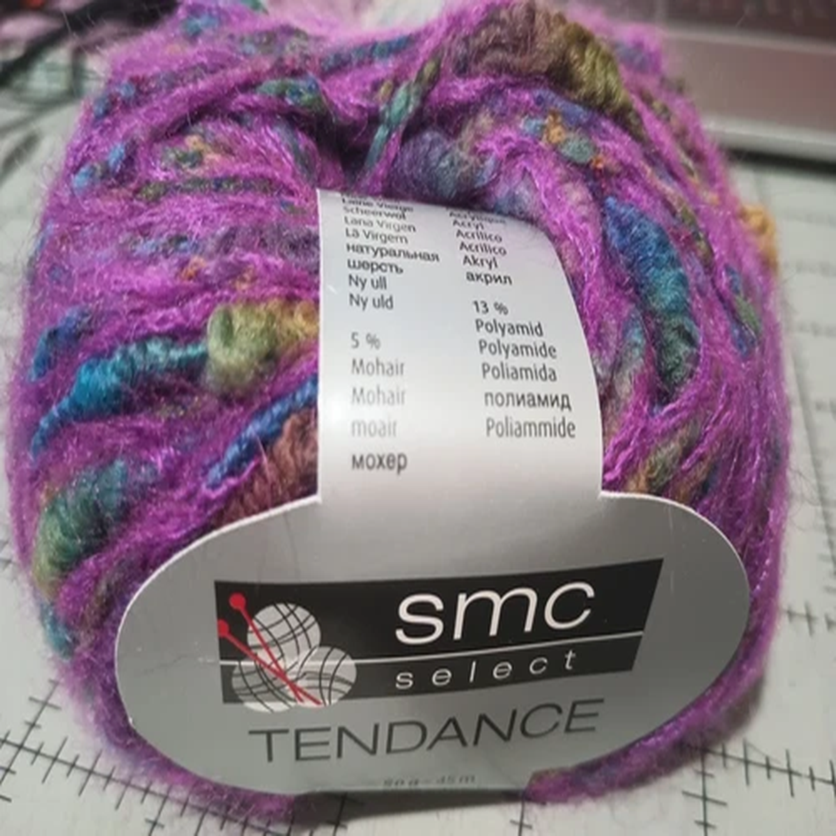 SMC Select Yarn 60% New Wool 22% Acrylic 5% Mohair And 13% Polamide Color 08306